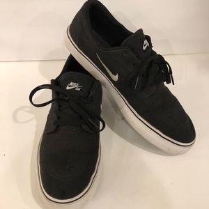 Nike SB Clutch 729825-001 Men's Skater SZ 13